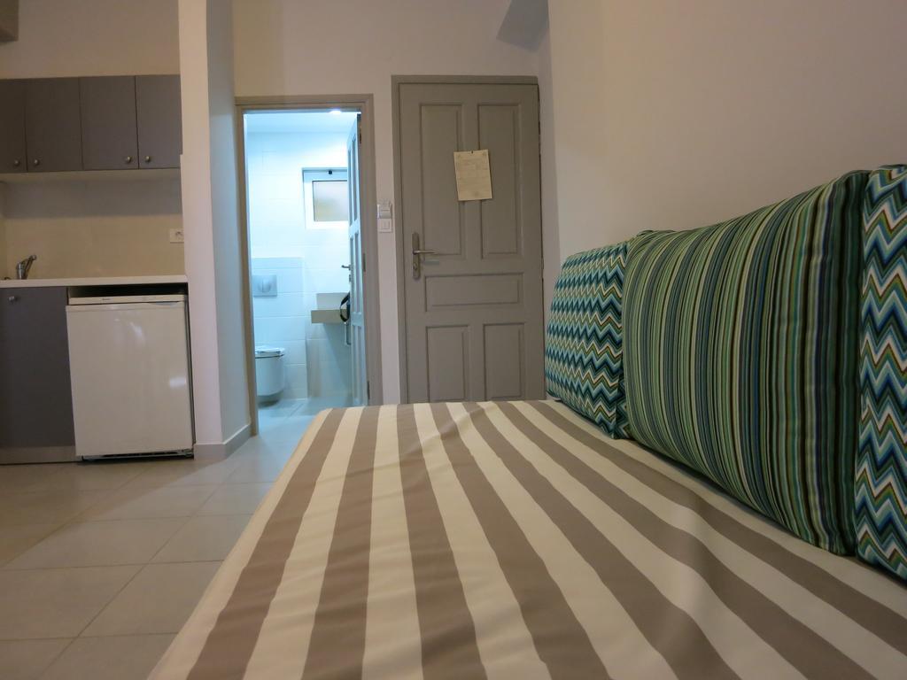 Amaryllis Aparthotel Platanés Cameră foto